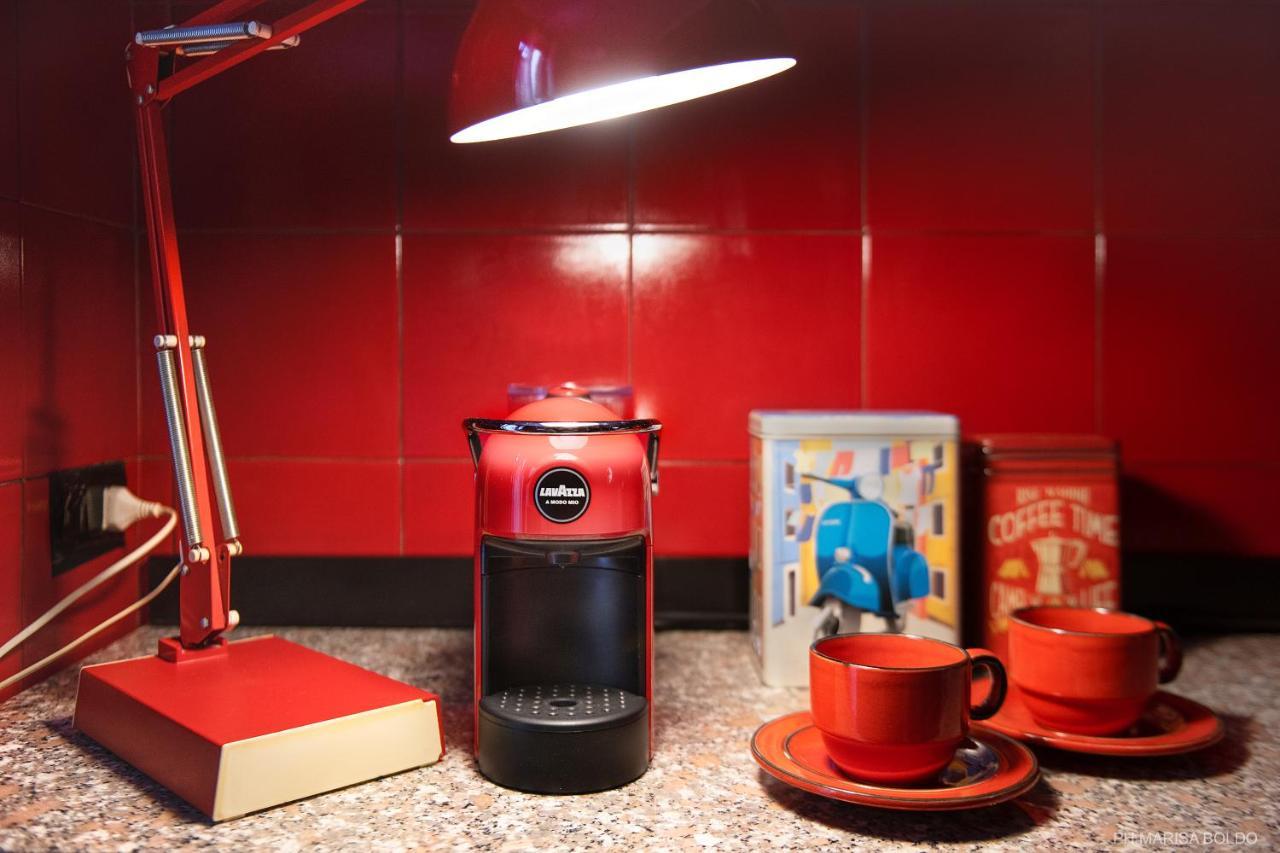 Billie'S Flat Red - Art & Design Apt In Verona Historic Centre Ngoại thất bức ảnh