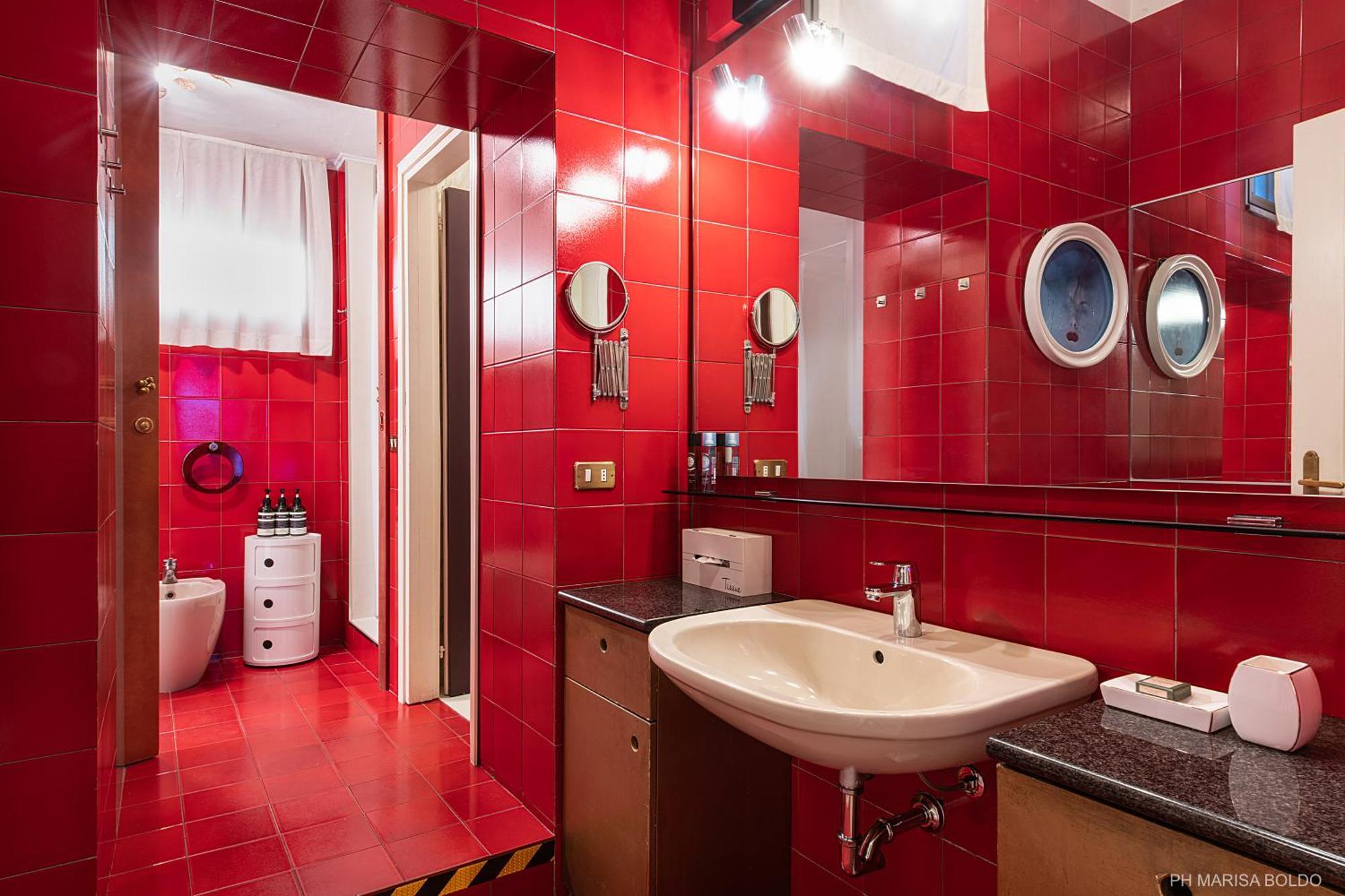 Billie'S Flat Red - Art & Design Apt In Verona Historic Centre Ngoại thất bức ảnh