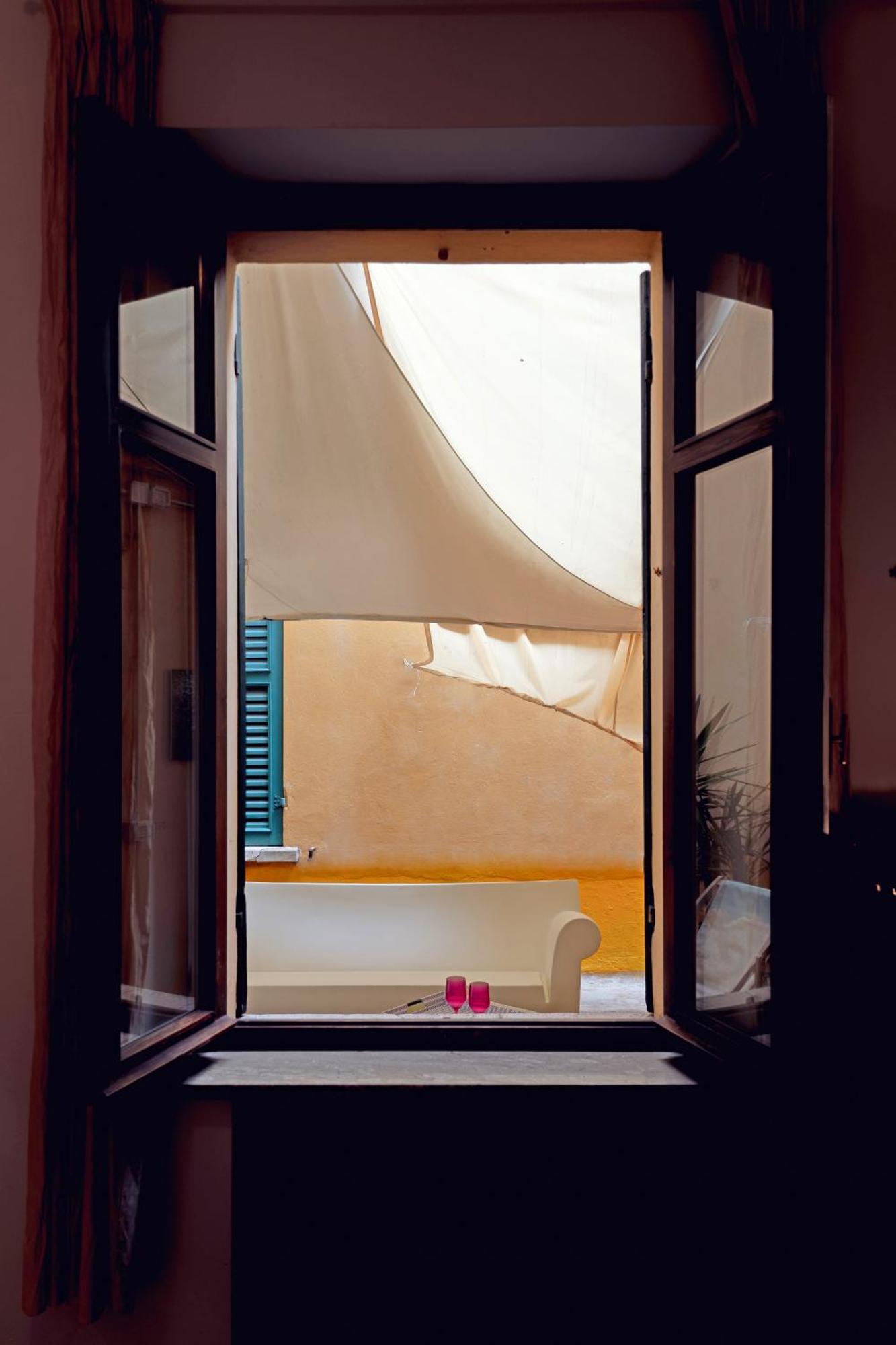 Billie'S Flat Red - Art & Design Apt In Verona Historic Centre Ngoại thất bức ảnh