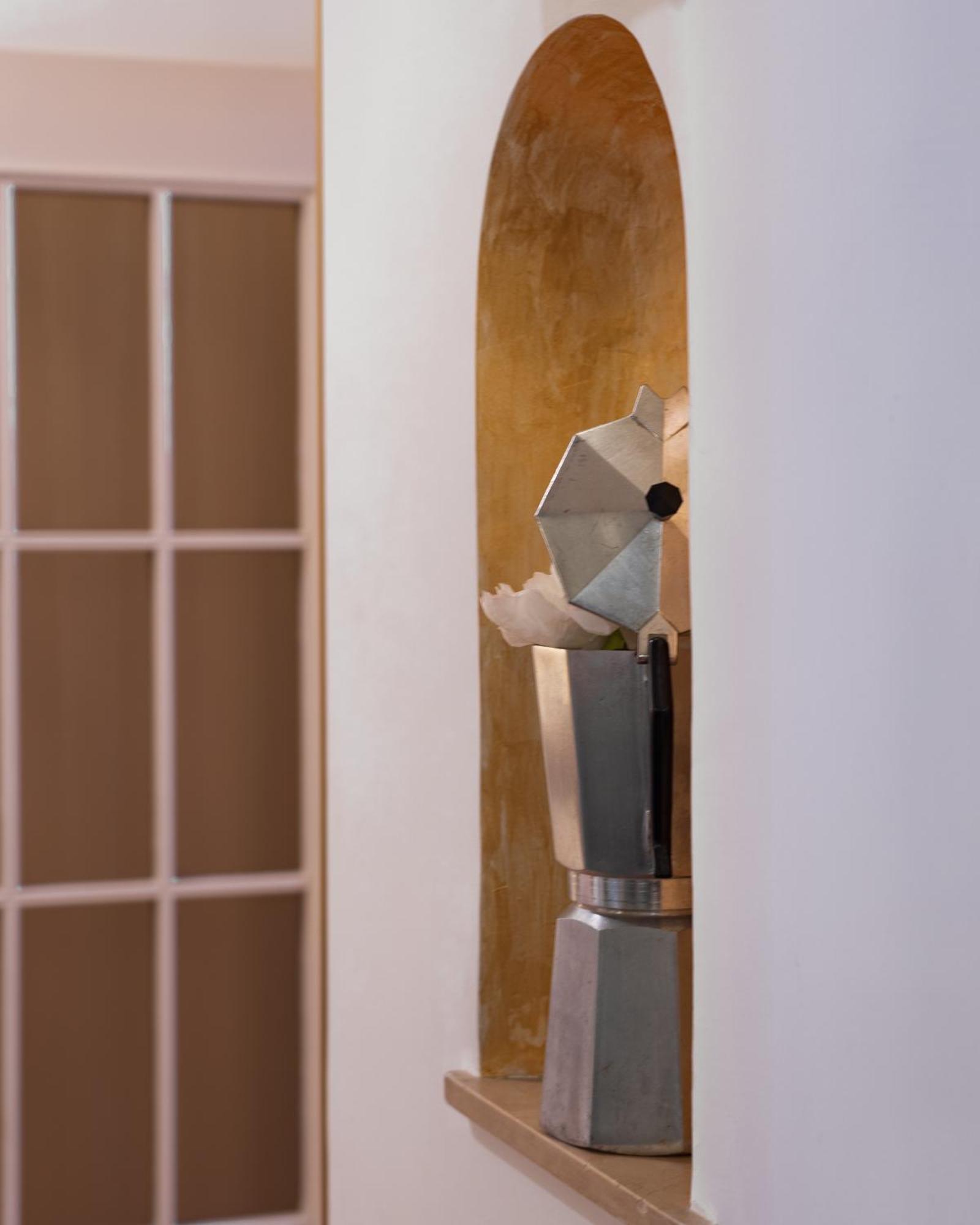 Billie'S Flat Red - Art & Design Apt In Verona Historic Centre Ngoại thất bức ảnh