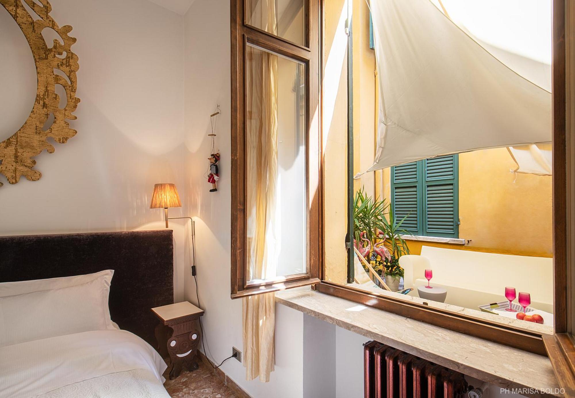 Billie'S Flat Red - Art & Design Apt In Verona Historic Centre Ngoại thất bức ảnh